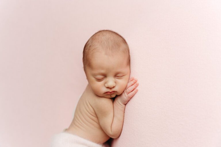 How To Choose The Best Newborn Photographer